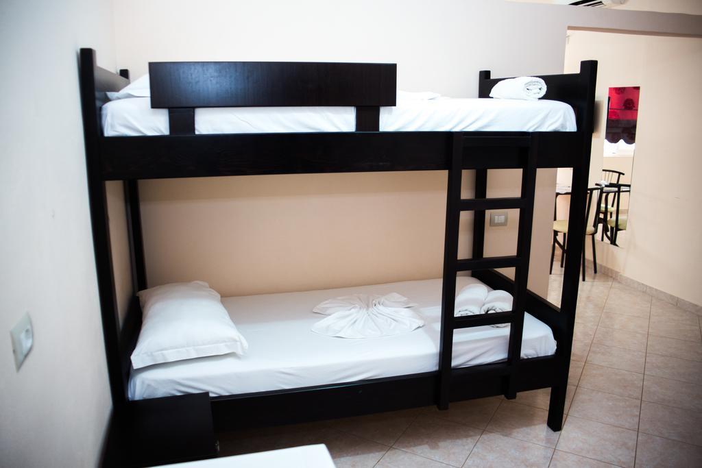 Hotel Mariksel Ksamil Extérieur photo