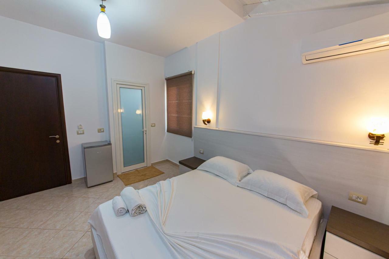 Hotel Mariksel Ksamil Extérieur photo