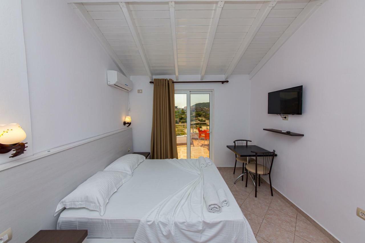Hotel Mariksel Ksamil Extérieur photo